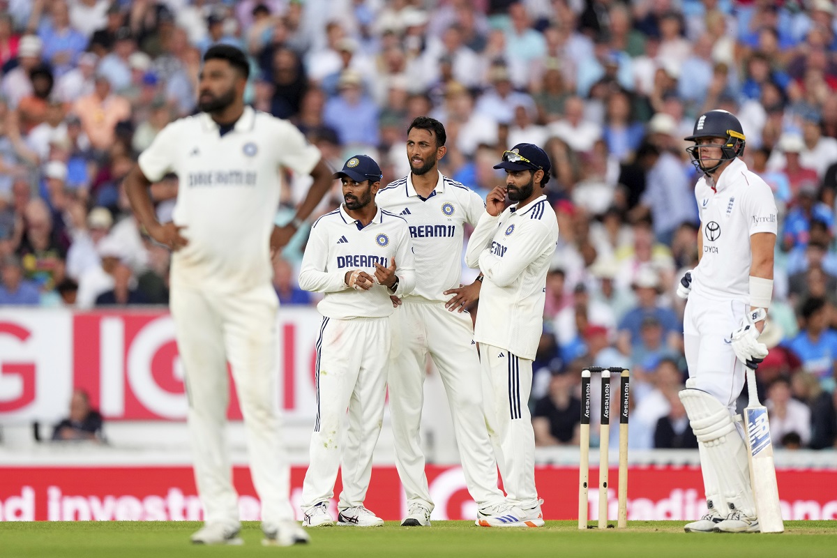 IND vs ENG:ਅਖ਼ੀਰਲੇ ਮੈਚ ''ਚ ਭਾਰਤ ਨੂੰ ਭਾਰੀ ਪੈ ਸਕਦਾ ICC ਦਾ ਇਹ ਨਿਯਮ! 7 ਮਿੰਟ ''ਚ ਬਦਲ ਜਾਣਗੇ ਹਾਲਾਤ
