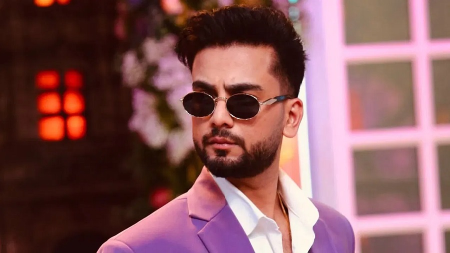 ਘਰ ''ਤੇ ਹੋਈ ਫਾਇਰਿੰਗ ਮਗਰੋਂ ਐਲਵਿਸ਼ ਯਾਦਵ ਨੇ ਤੋੜੀ ਚੁੱਪੀ ! ਦਿੱਤਾ ਪਹਿਲਾ ਬਿਆਨ