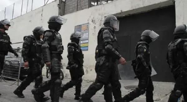seven dead in northwest ecuador shooting