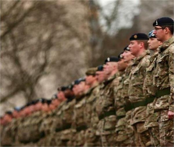 british army expelled 173 soldiers from their jobs