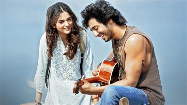 saiyaara stars ahaan panday and aneet padda win imdb breakout star award