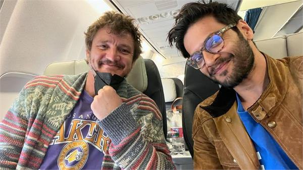 ali fazal shares flight selfie pedro pascal