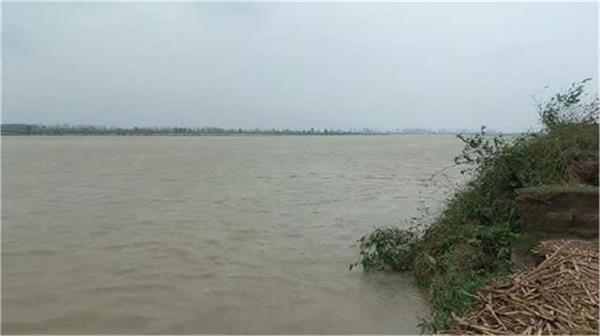body of youth found swept away in fast flowing river