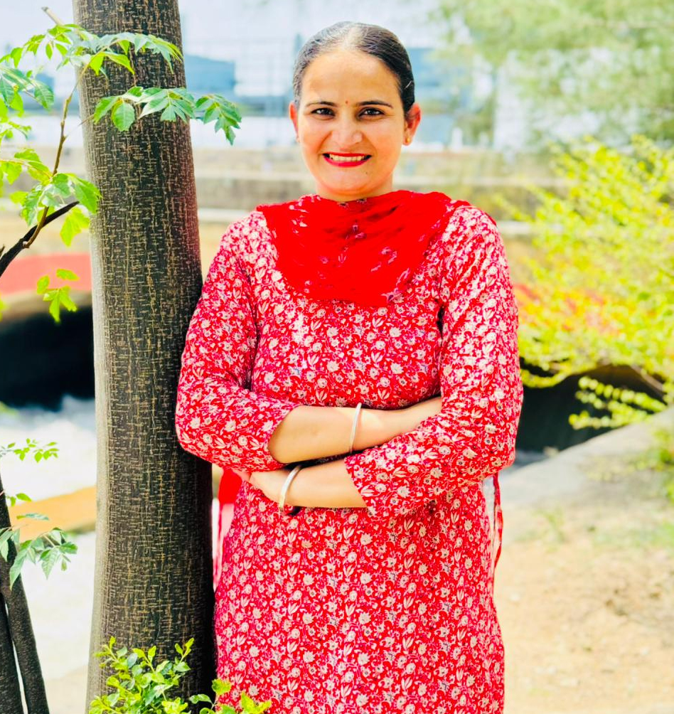 ਰੂਪਨਗਰ ''ਚ ਵੱਡੀ ਵਾਰਦਾਤ! ਔਰਤ ਦਾ ਤੇਜ਼ਧਾਰ ਹਥਿਆਰਾਂ ਨਾਲ ਕਤਲ, ਖ਼ੂਨ ਨਾਲ ਲਥਪਥ ਮਿਲੀ ਲਾਸ਼