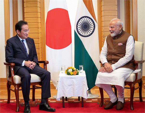 pm modi meets his former japanese counterparts suga and kishida