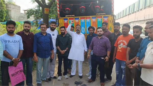 truck full of cows being transported for smuggling seized