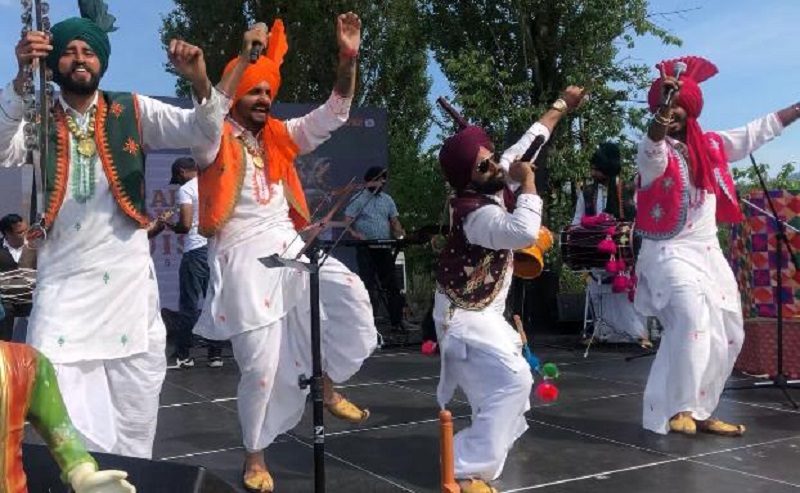 ਐਬਸਫੋਰਡ ਦੇ ਪਹਾੜਾਂ ਦੀ ਗੋਦ ''ਚ ਧੂਮ ਧੜੱਕੇ ਨਾਲ ''ਮੇਲਾ ਵਿਰਸੇ ਦਾ'' ਸੰਪੰਨ (ਤਸਵੀਰਾਂ)