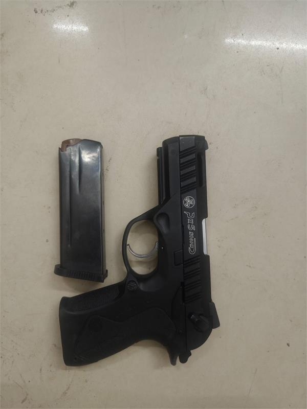 pistol and magazine recovered near border