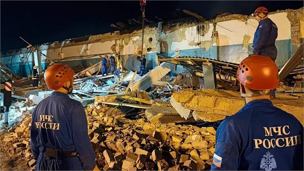 11 killed  130 injured in fire at russian industrial plant