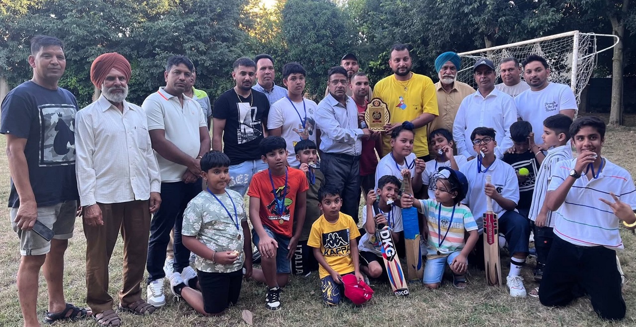 ਬਾਬਾ ਰਾਮ ਚੰਦ ਯਾਦਗਾਰੀ ਟਰੱਸਟ ਯੂਰਪ ਵੱਲੋਂ ਕ੍ਰਿਕਟ ਦਾ ਸ਼ੋਅ ਮੈਚ ਆਯੋਜਿਤ
