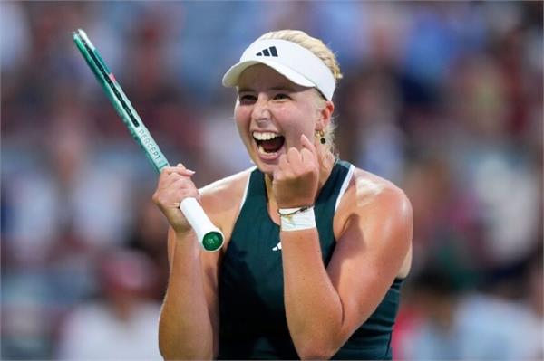 tauson reaches quarterfinals