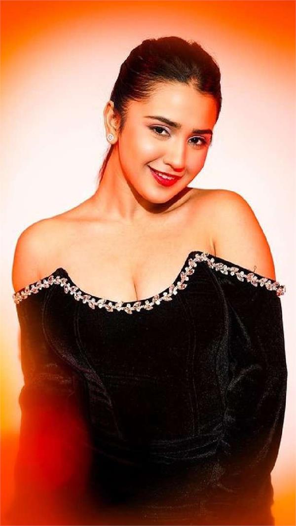 my mother is very open minded  roshni walia