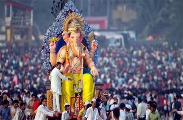 estimated to be a business of rs 28 000 crore  demand increased