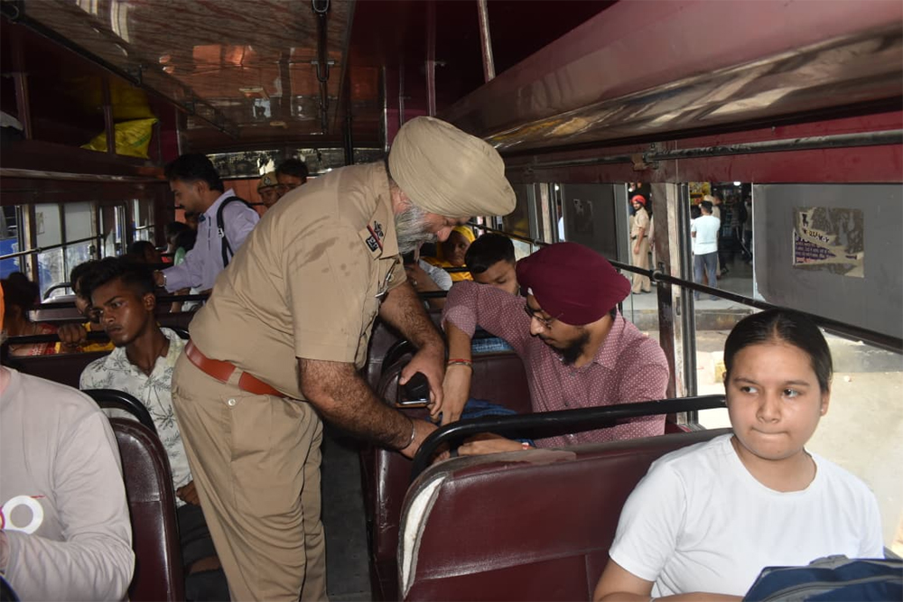 ਆਜ਼ਾਦੀ ਦਿਹਾੜੇ ਦੇ ਮੱਦੇਨਜ਼ਰ ਜਲੰਧਰ ''ਚ ਸੁਰੱਖਿਆ ਦੇ ਪ੍ਰਬੰਧ ਕੀਤੇ ਗਏ ਹੋਰ ਮਜ਼ਬੂਤ