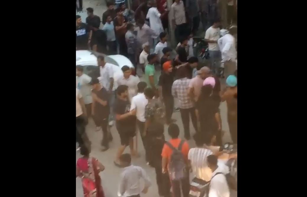 Immigration ਵਾਲਿਆਂ ਦੀ ਬਦਮਾਸ਼ੀ! ਗਰੀਬ ਪਰਿਵਾਰ ''ਤੇ ਕਰਵਾਇਆ ਹਮਲਾ