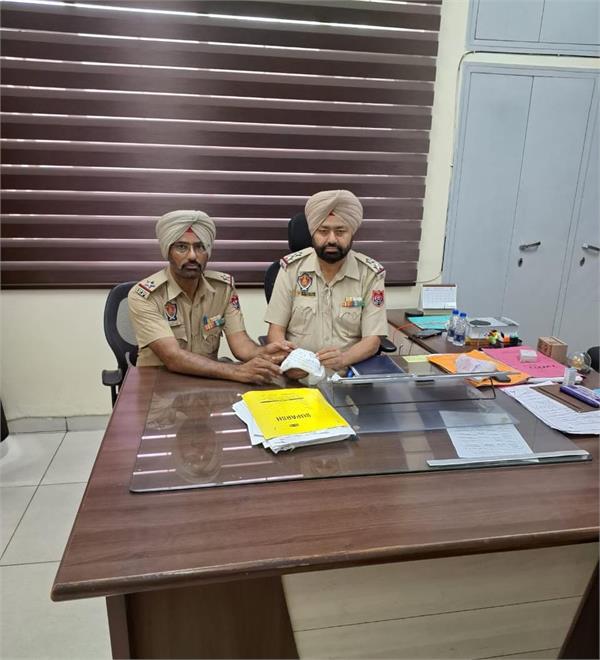 jalandhar police arrests 6 accused with 1 kg poppy husk and 117 grams heroin