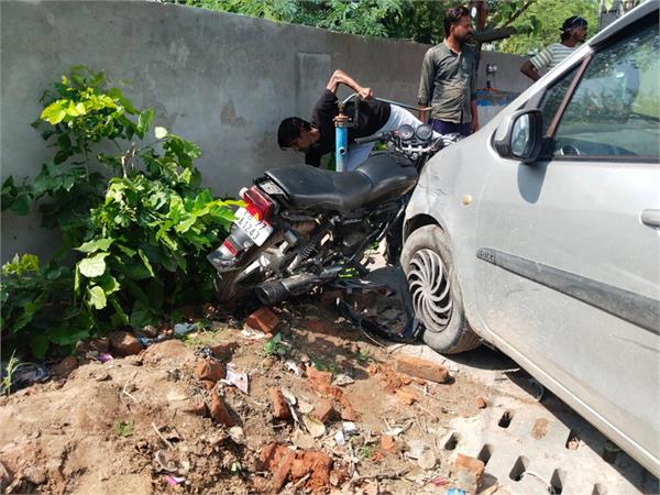 motorcycle  children  accident