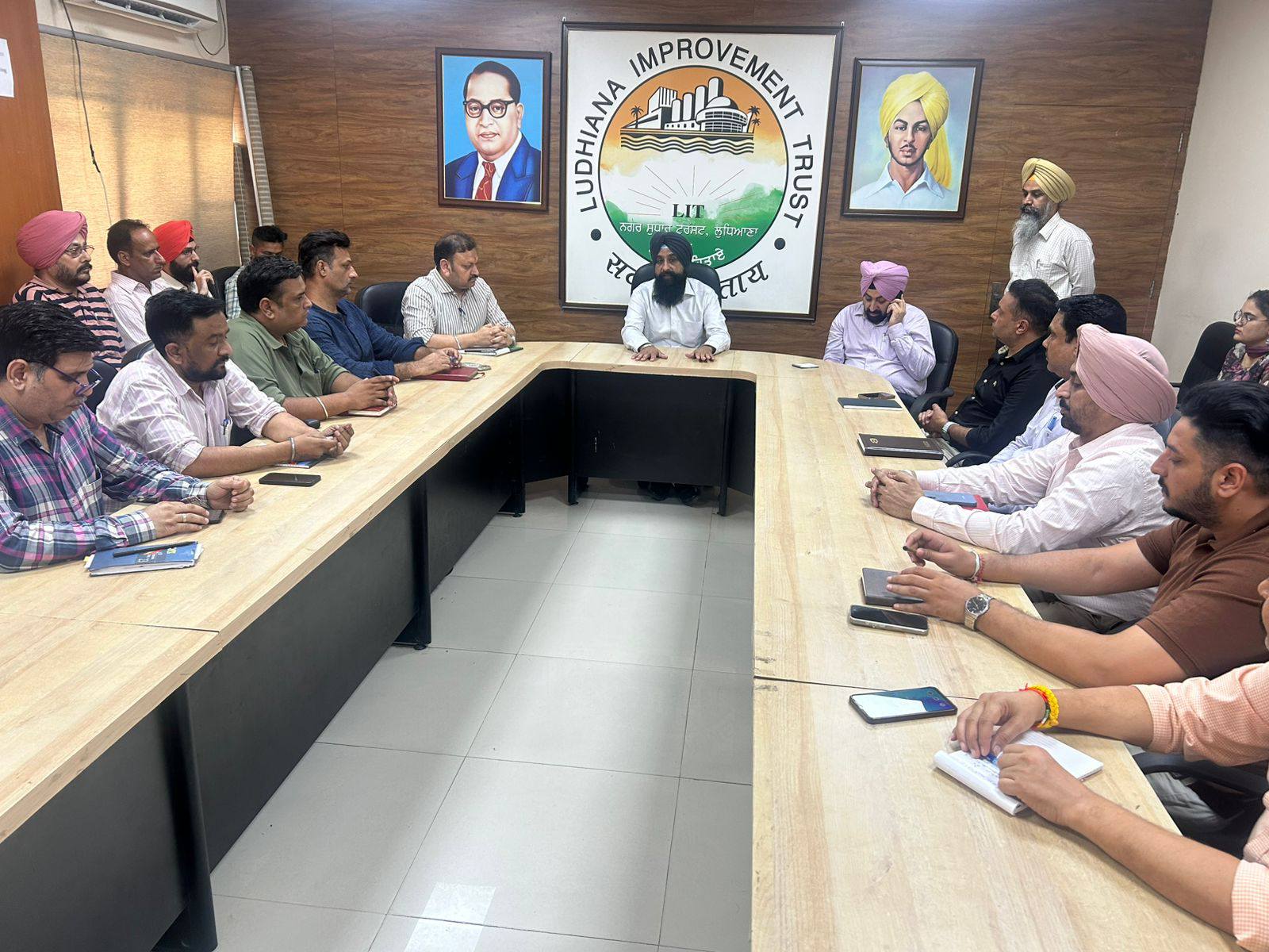 ਸੰਜੀਵ ਅਰੋੜਾ ਕੋਲ ਪਹੁੰਚੀ ਲੋਕਾਂ ਦੀ ਸ਼ਿਕਾਇਤ, ਲੱਗ ਗਈ ਮੁਲਾਜ਼ਮਾਂ ਦੀ ਕਲਾਸ