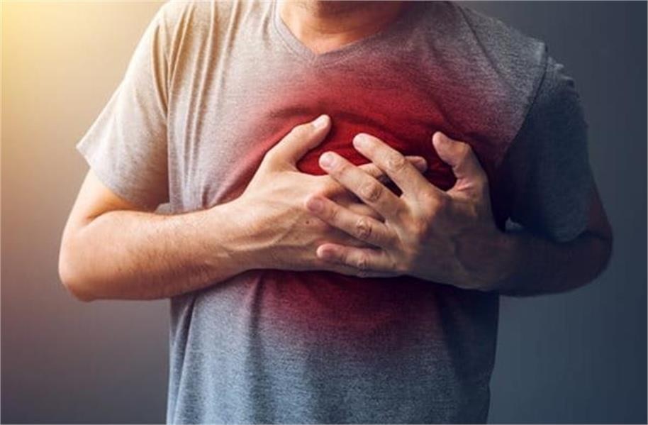 ਅਚਾਨਕ ਨਹੀਂ ਆਉਂਦਾ Heart Attack! ਸਰੀਰ ਪਹਿਲਾਂ ਹੀ ਦੇਣ ਲੱਗਦਾ ਹੈ ਇਹ ਸਿਗਨਲ