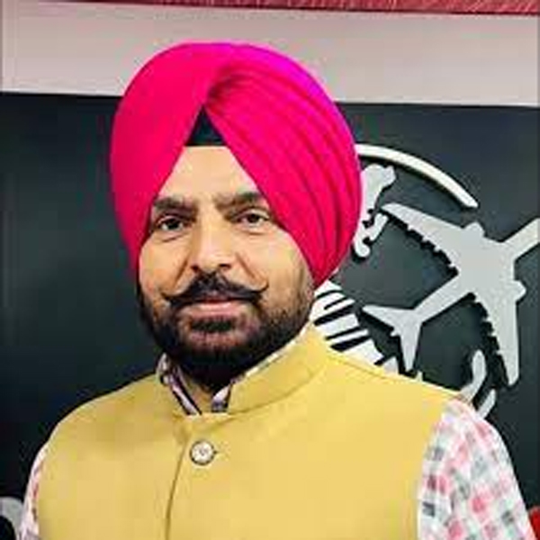 ਕਾਂਗਰਸੀ ਆਗੂ ਗੁਰਦੀਪ ਢਿੱਲੋਂ ਦੀ ਡਿਪਟੀ ਕਮਿਸ਼ਨਰ ਦੇ ਨਾਂ ''ਤੇ ਪੈਸੇ ਲੈਣ ਦੇਣ ਦੀ ਵੀਡੀਓ ਵਾਇਰਲ