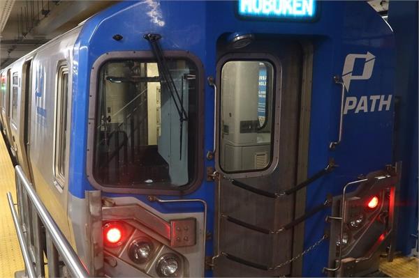 some path lines suspended to new york city after fire in train car