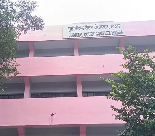accused jumps from second floor after hearing court sentence