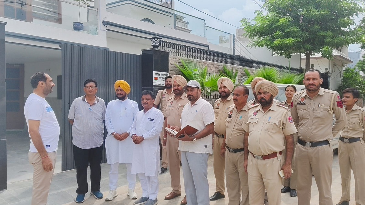 ਪੰਜਾਬ ਪੁਲਸ ਨੇ ਭਾਰਤੀ ਜਨਤਾ ਪਾਰਟੀ ਹਲਕਾ ਸ਼ੁਤਰਾਣਾ ਦੇ ਆਗੂਆਂ ਨੂੰ ਕੀਤਾ ਘਰਾਂ ''ਚ ਕੀਤਾ ਕੈਦ