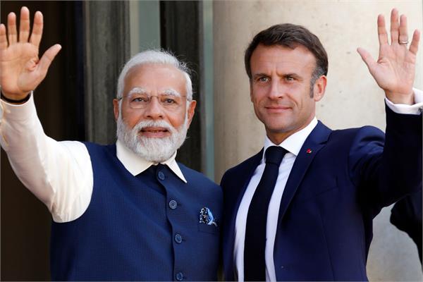 pm modi called french president macron