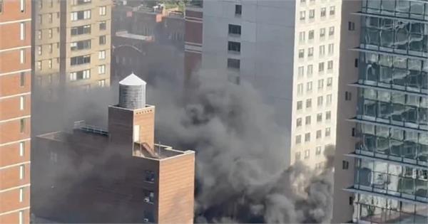 explosion reported in new york city s upper east side 