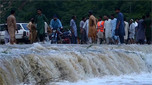 floods wreak havoc in pakistan s punjab province