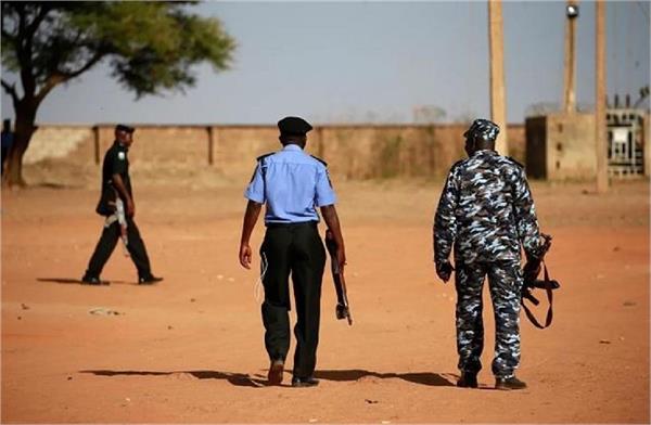 major attack on mosque during prayers