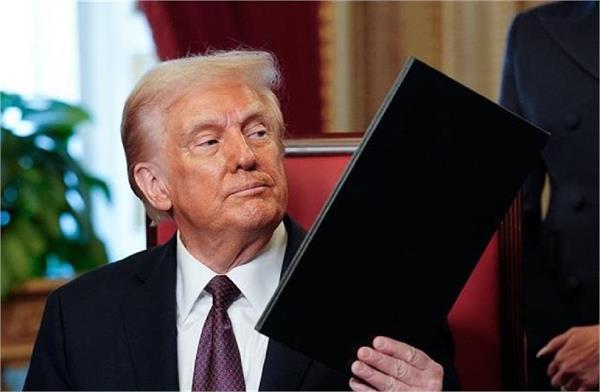 who is donald trump  s guru 