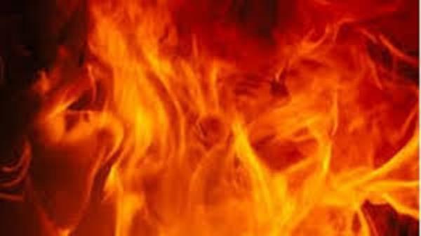 fire broke out in mahajan electronics building
