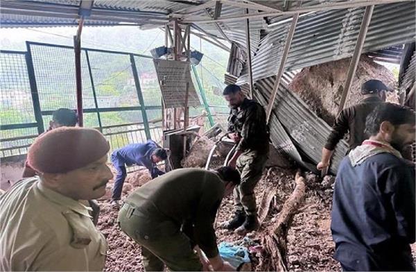a mountain of sorrow fell on two families from meerut baghpat
