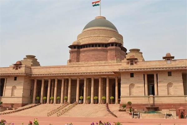 opposition pushed back  rashtrapati bhavan breaks tradition