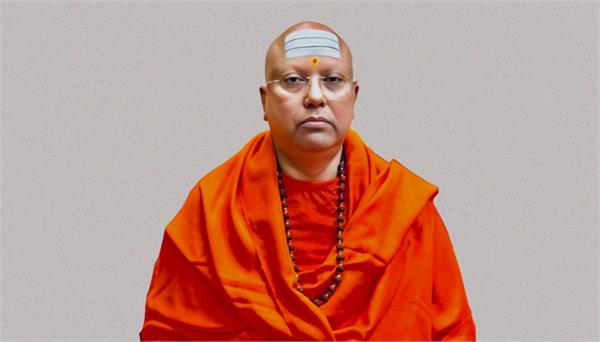 lookout circular issued against swami chaitanyananda saraswati