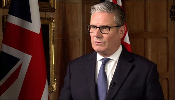 pm starmer reshuffles finance ministry team