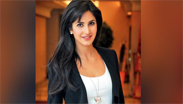 katrina kaif is a fan of this cricketer