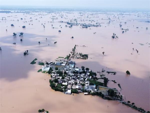 central government should send help to drowning punjab  himachal