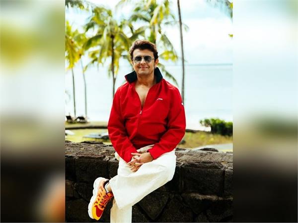 sonu nigam will sing a new version of   chalo bulawa aaya hai  