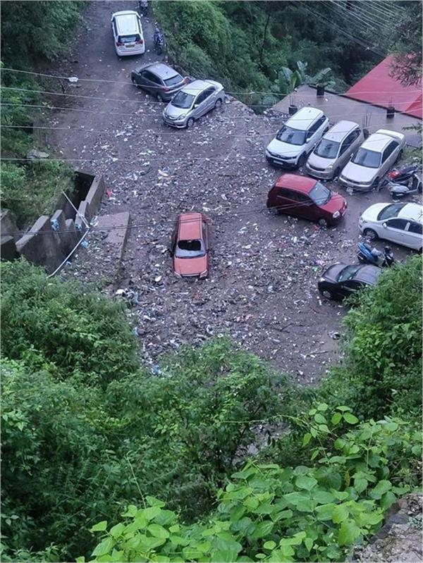 rain wreaks havoc in himachal