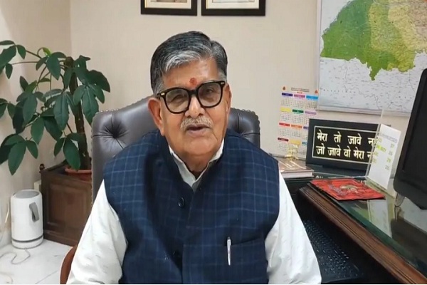 CM ਭਗਵੰਤ ਮਾਨ ਨੂੰ ਹਸਪਤਾਲ ਮਿਲਣ ਪੁੱਜੇ ਰਾਜਪਾਲ ਕਟਾਰੀਆ, ਸਿਹਤ ਦਾ ਜਾਣਿਆ ਹਾਲ