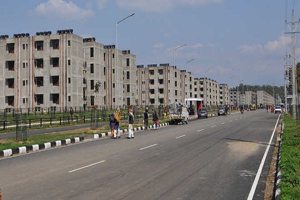 ਲੁੱਕ ਅਤੇ ਤੇਲ ਦੁੱਗਣਾ ਮਹਿੰਗਾ ਹੋਣ ਕਾਰਨ ਠੇਕੇਦਾਰ ਚਿੰਤਤ