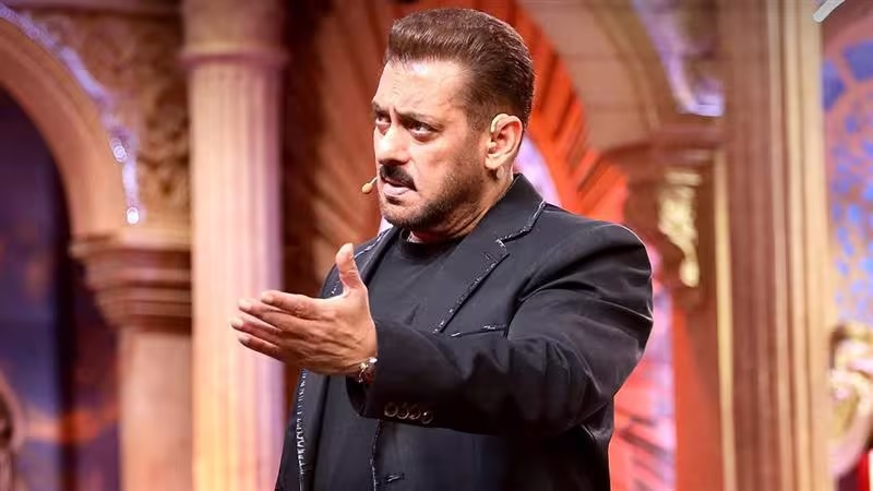 ''ਬਿਗ ਬੌਸ ਵੀਕੈਂਡ ਕਾ ਵਾਰ'' ''ਚ ਸਲਮਾਨ ਖਾਨ ਨੇ ਚੁੱਕਿਆ ਪੰਜਾਬ ''ਚ ਆਏ ਹੜ੍ਹਾਂ ਦਾ ਮੁੱਦਾ, ਸਿੱਖਾਂ ਨੂੰ ਲੈ ਕੇ ਆਖੀ ਵੱਡੀ ਗੱਲ