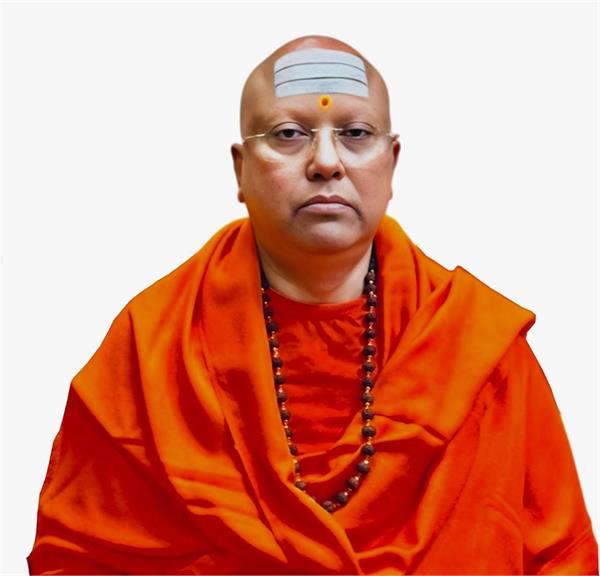 swami chaitanya nanda saraswati students case registered