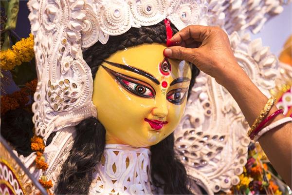 durga puja begins in bangladesh amid tight security