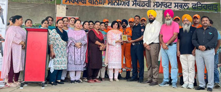 ਐੱਨ. ਡੀ. ਆਰ. ਐੱਫ. ਟੀਮ ਵਲੋਂ ਕੁਦਰਤੀ ਆਫ਼ਤਾਂ ਨਾਲ ਨਜਿੱਠਣ ਵਾਸਤੇ ਇਕ ਰੋਜ਼ਾ ਟ੍ਰੇਨਿੰਗ ਦਾ ਆਯੋਜਨ