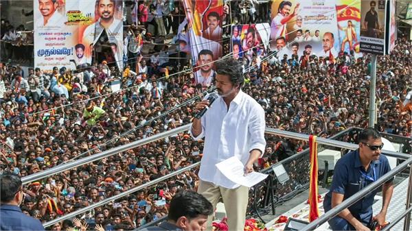 stampede case at tamil actor vijay  s rally reaches high court