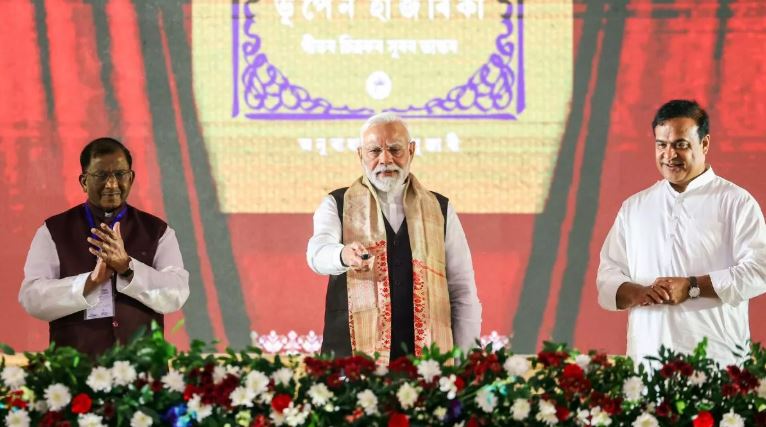 ਅਸਾਮ ਪੁੱਜੇ PM ਮੋਦੀ ਦਾ ਕੀਤਾ ਸਵਾਗਤ, ਸੂਬਾ ਵਾਸੀਆਂ ਨੂੰ ਦਿੱਤੀ ਵੱਡੀ ਸੌਗਾਤ