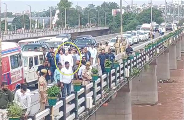 home minister amit shah reached jammu tawi river